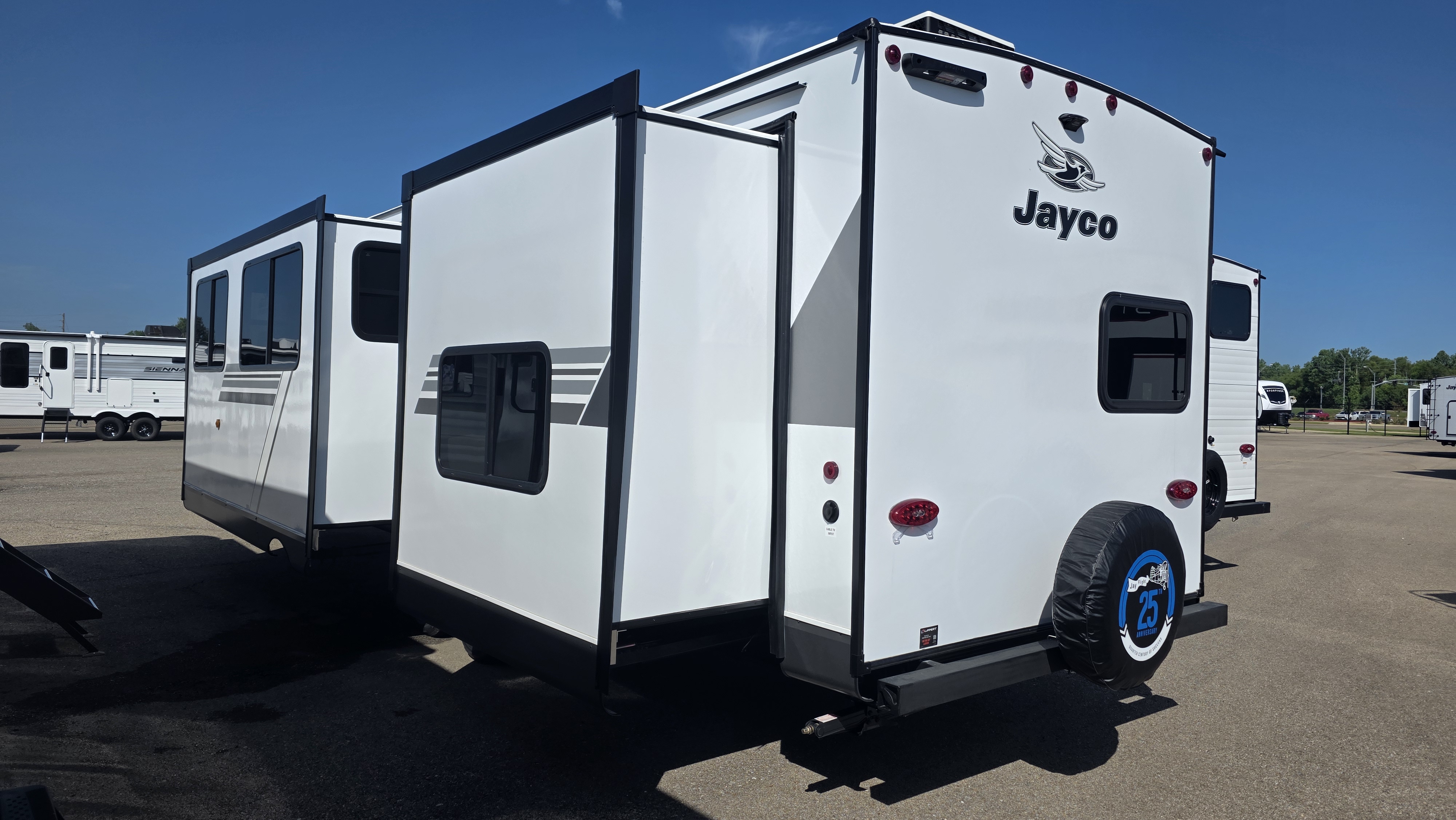 2027 JAYCO JAY FLIGHT 321BDS - Image 2