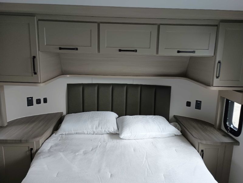 2026 Grand Design Momentum M-Class 344M - Image 21