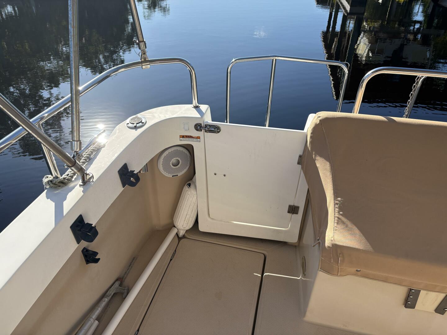 2014 Ranger Tugs R-27 - Image 9