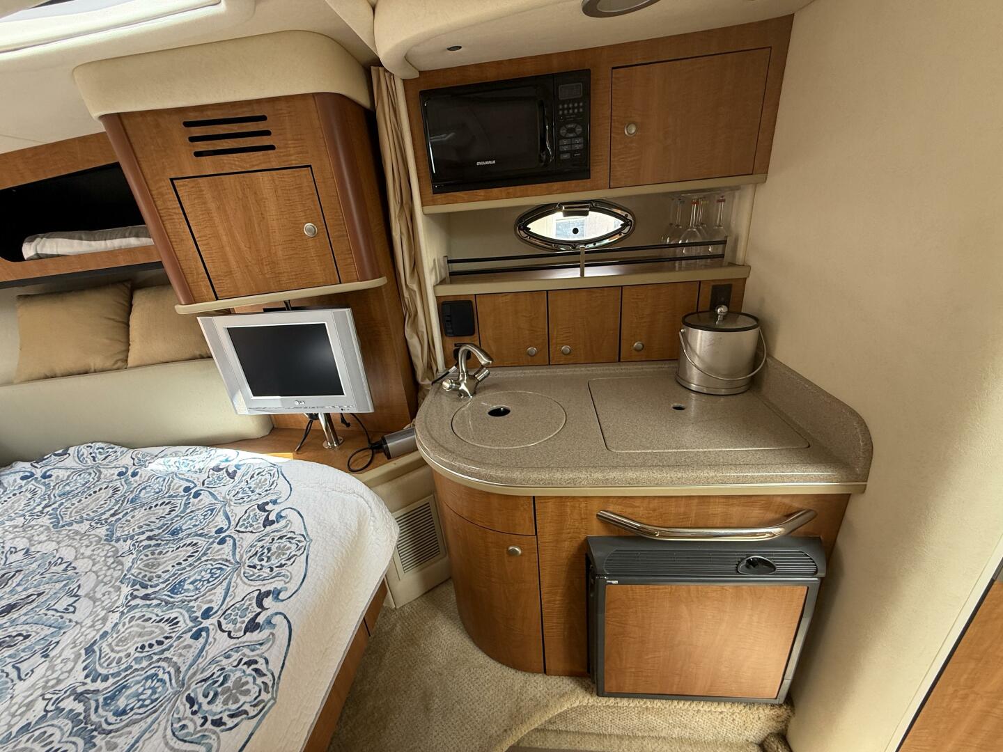 2006 Sea Ray 290 Sundancer - Image 14