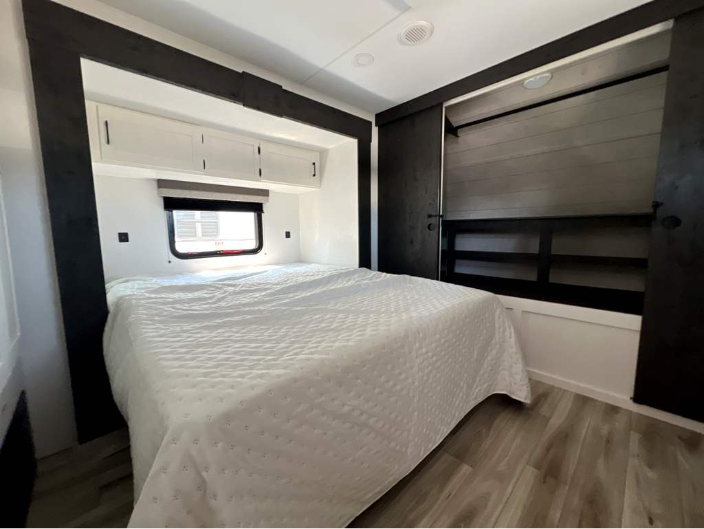 2026 VENTURE RV SIENNA 293VIK - Image 22