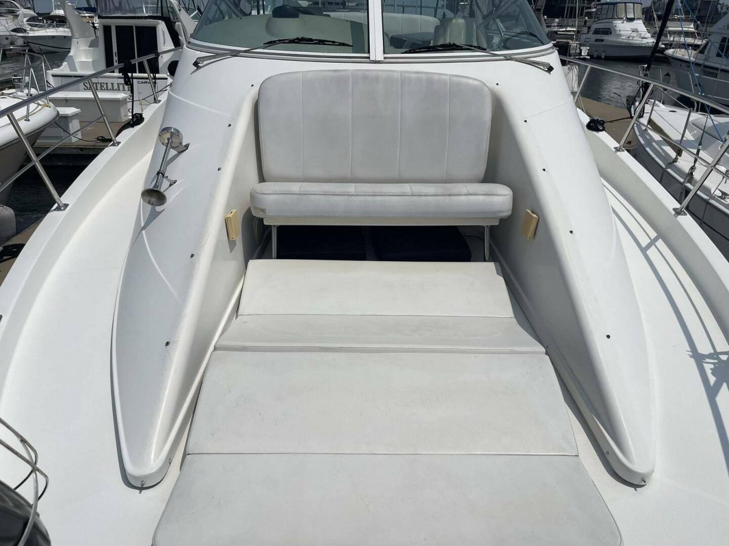 2006 Carver 36 Mariner - Image 8