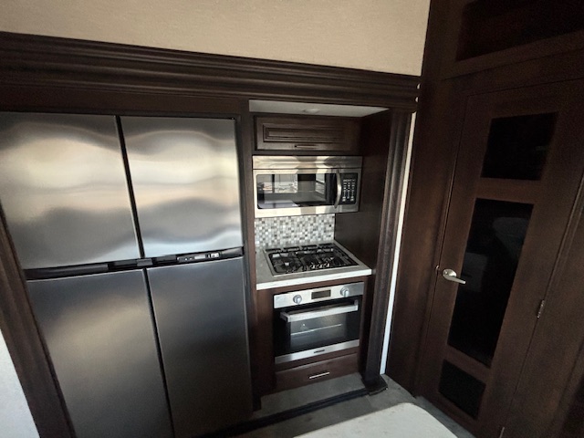 2018 Jayco North Point 379DBFS - Image 22
