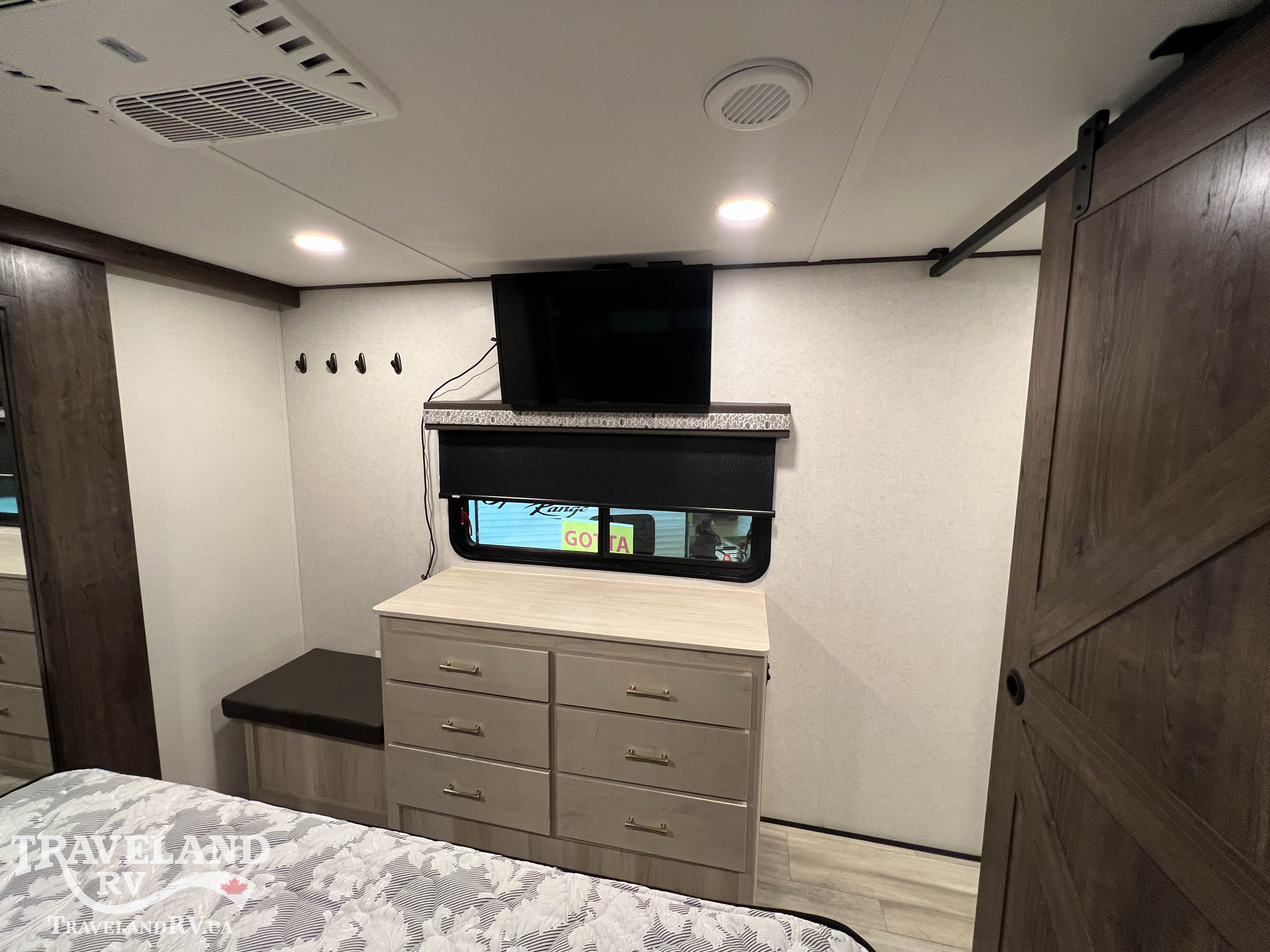 2022 Alliance RV Paradigm 390MP - Image 23