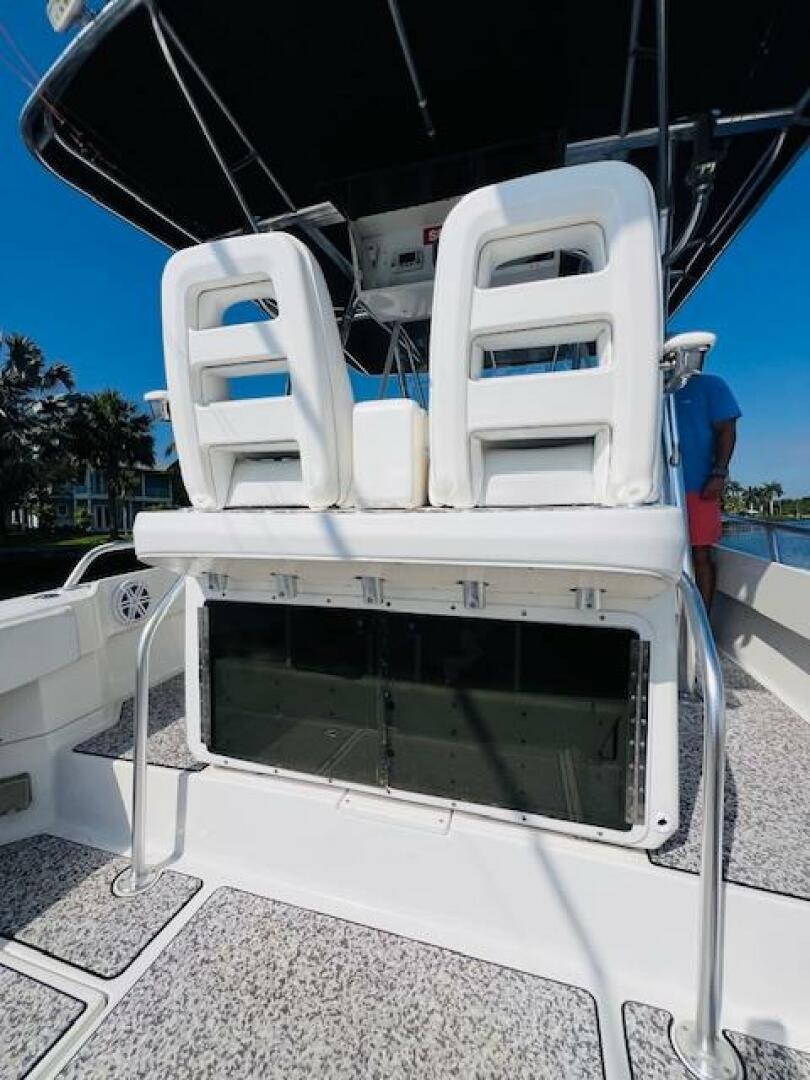 1999 Venture 34 Walkaround with Tower - Image 49