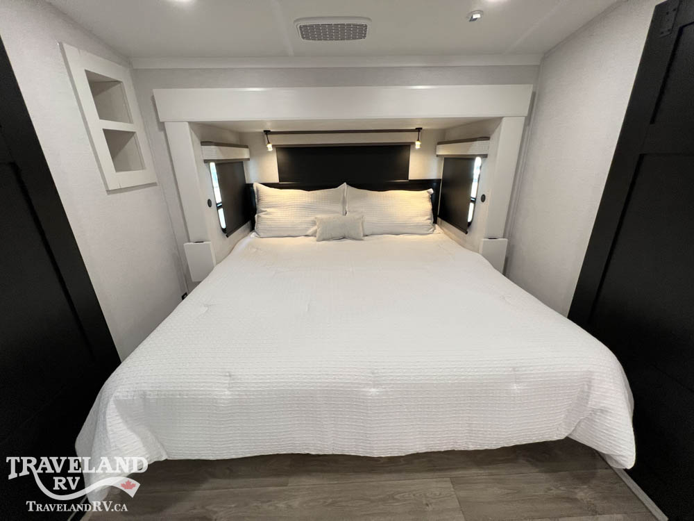 2027 Heartland Bighorn Fifth Wheel 39RK - Image 31