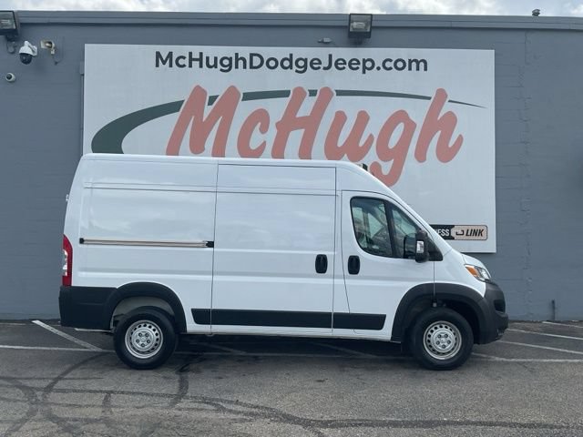 2025 Ram ProMaster Cargo Van Tradesman - Image 4