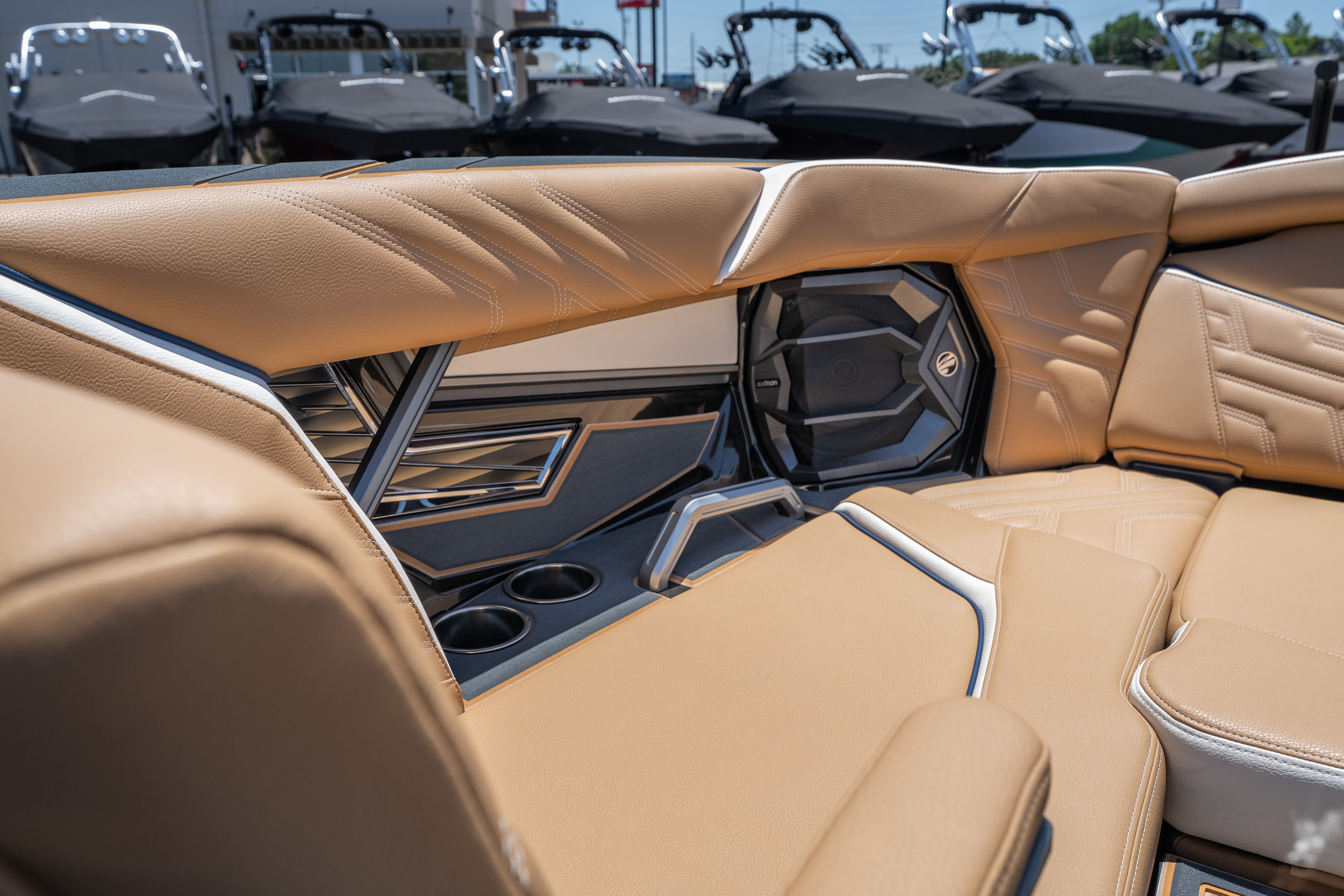 2026 Tigé Ultré 23ZX - Image 19