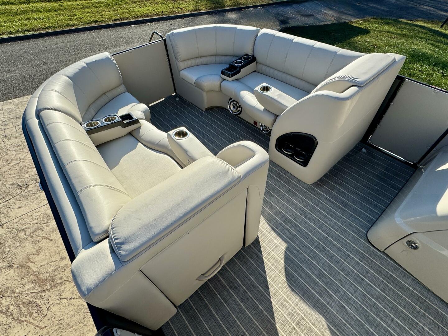 2016 Harris Grand Mariner 250 SLEC Tritoon - Image 18