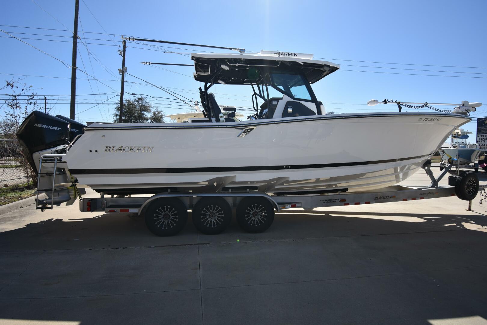 2021 Blackfin 332CC - Image 2