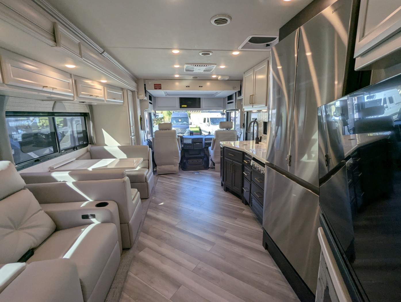 2026 Fleetwood Bounder 35K - Image 34