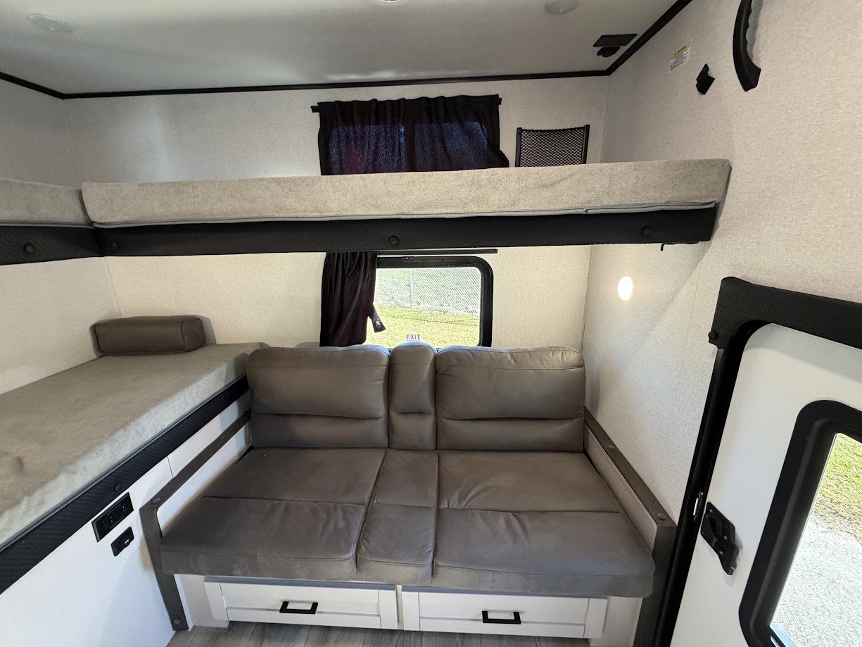 2026 JAYCO JAY FEATHER 29QBH - Image 42