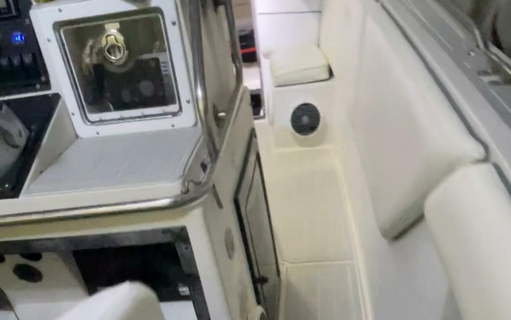 1990 Wellcraft 302 Scarab - Image 38