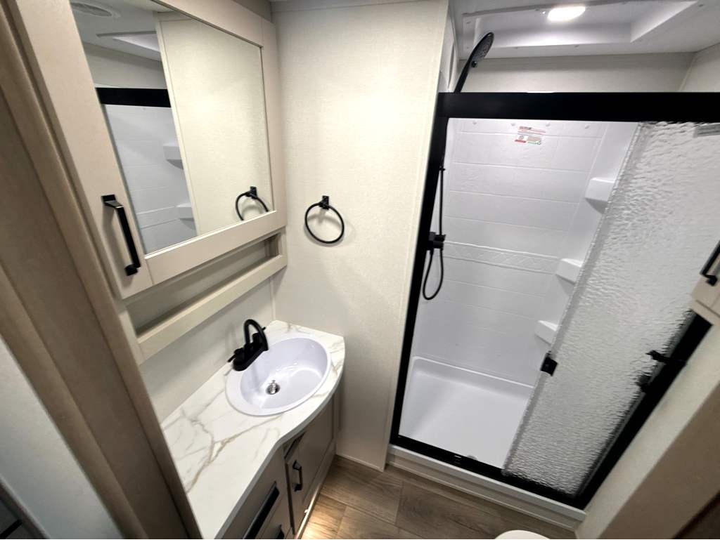 2026 ENTEGRA COACH ACCOLADE 37M - Image 19