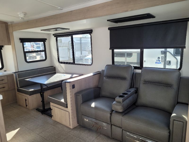 2025 Grand Design Imagine 2670MK - Image 7