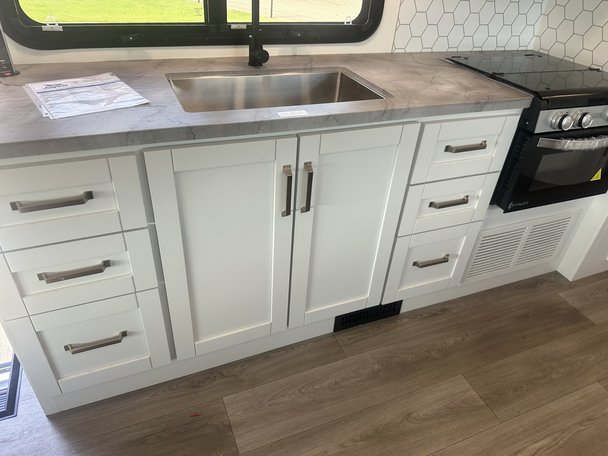 2027 JAYCO GREYHAWK 29MV - Image 30