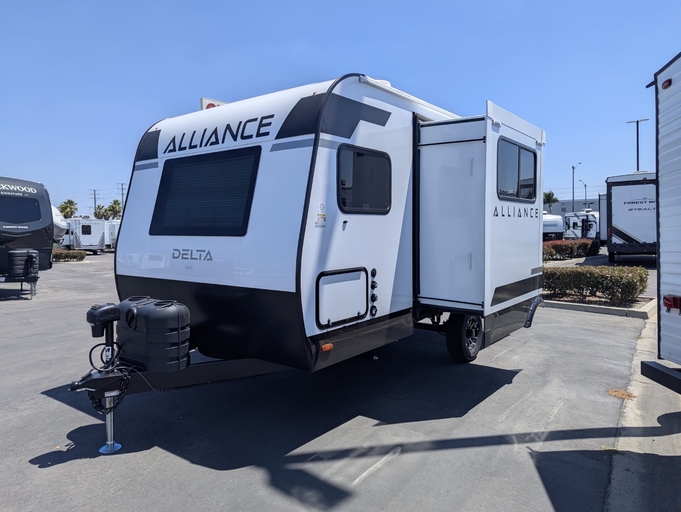2027 Alliance RV Delta ML166 - Image 3