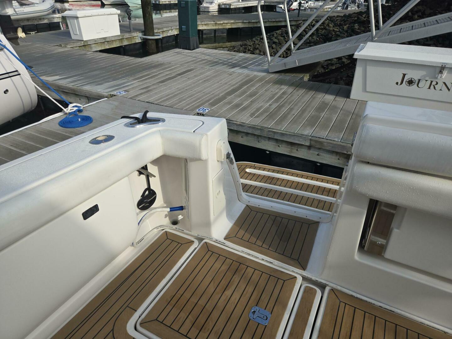 2001 Tiara Yachts 3800 Express - Image 15