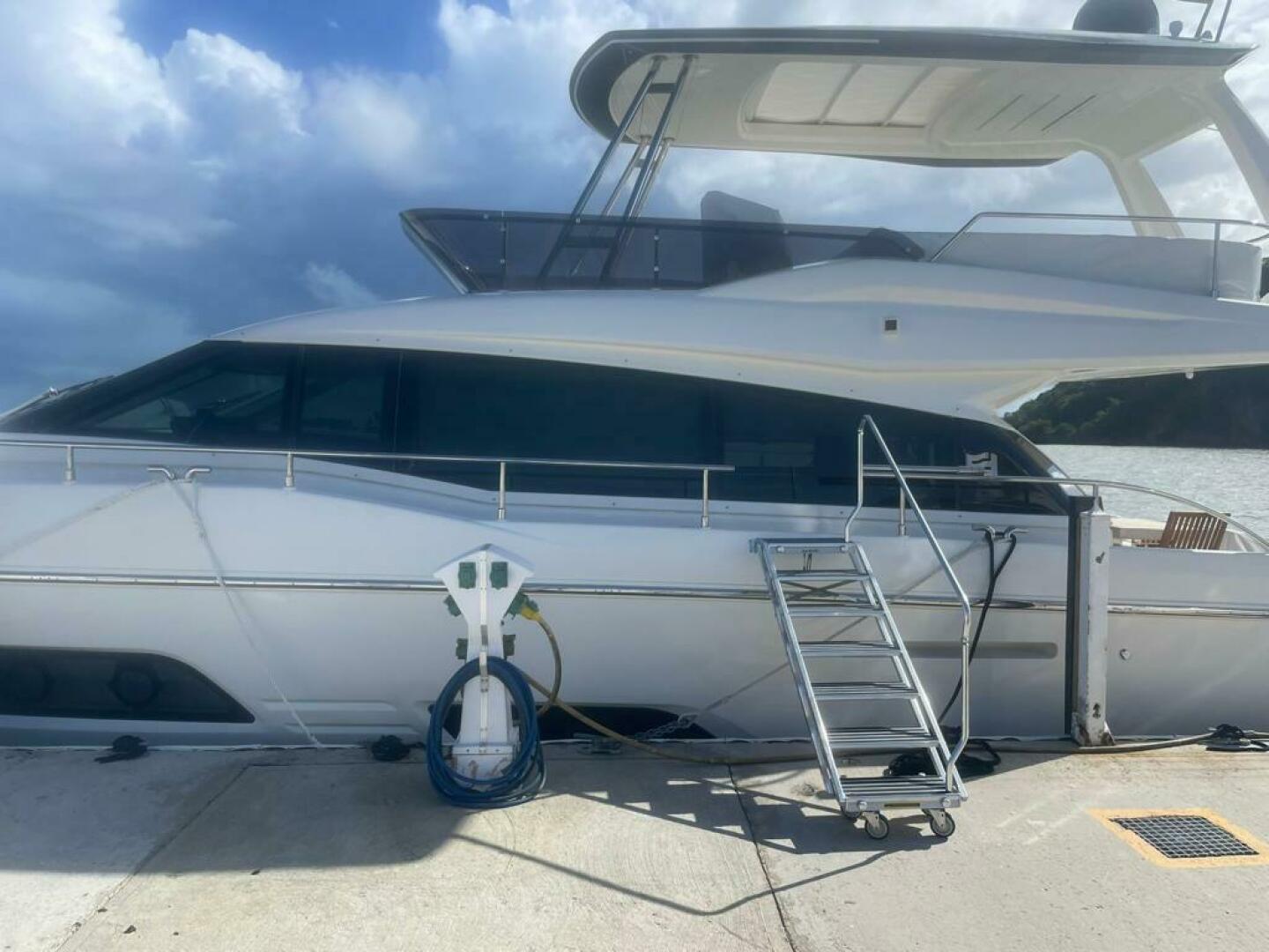 2016 Ferretti Yachts 550 - Image 2