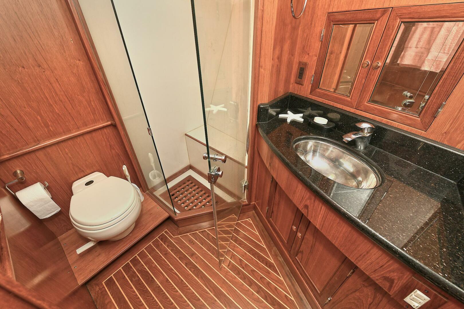 2002 Grand Alaskan Flushdeck - Image 44