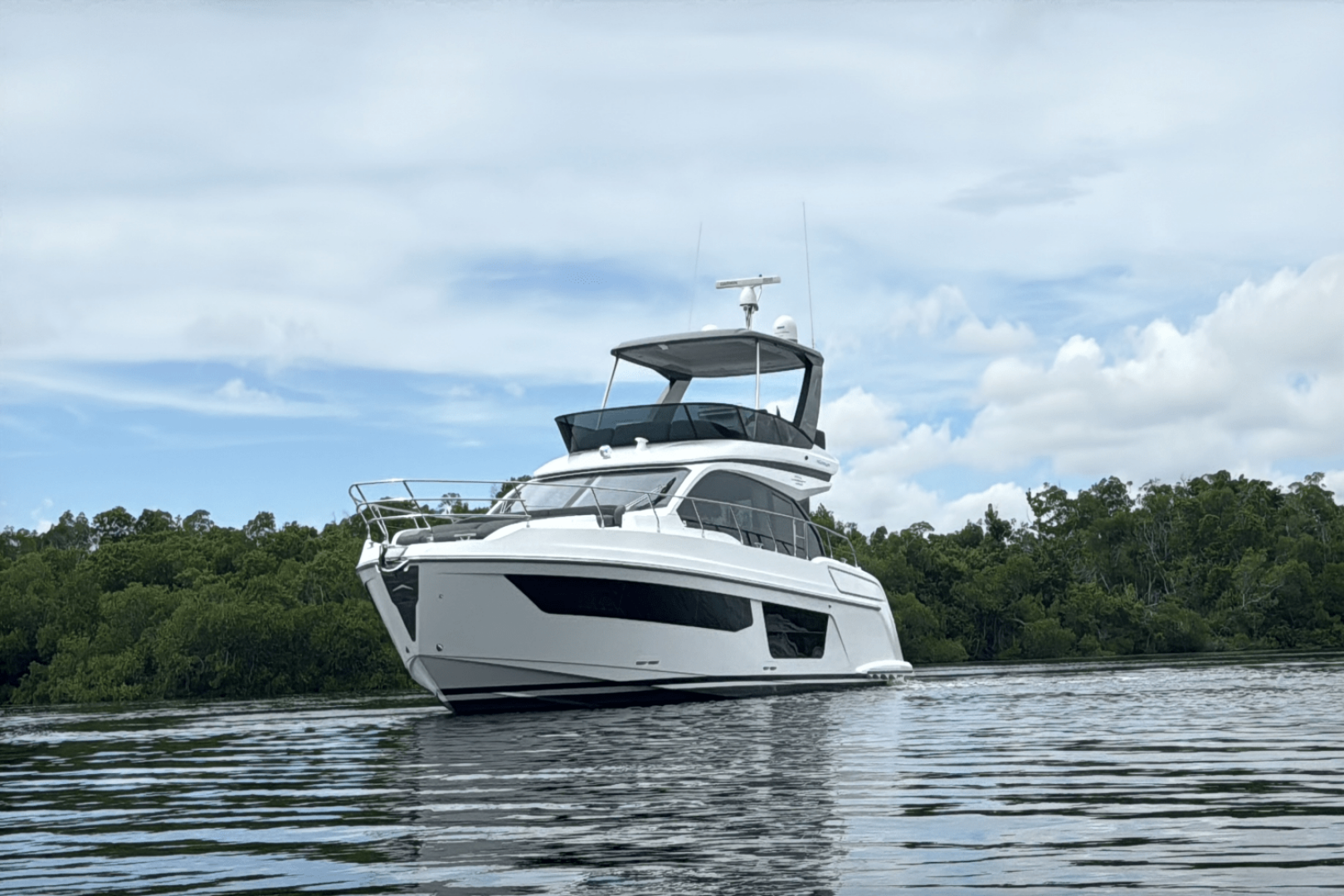 2023 Azimut Azimut 53 FLY Base - Image 3