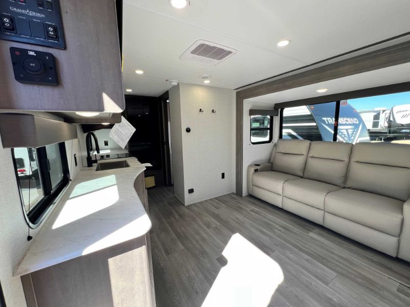 2026 Grand Design Transcend XPLOR 20MKX - Image 5