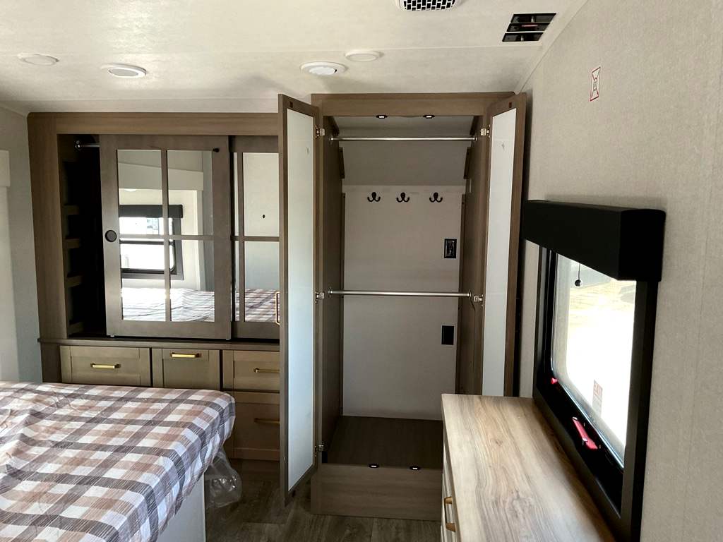 2026 JAYCO Eagle 325 MKTS - Image 15