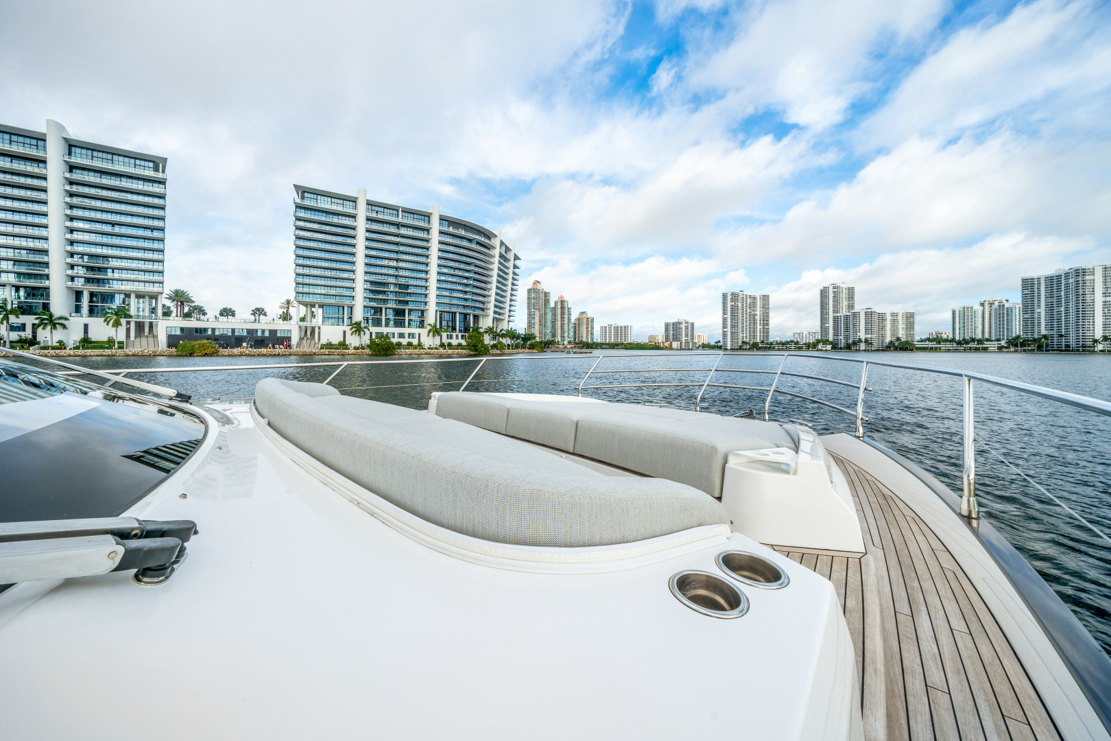 2023 Azimut 53 FLY Base - Image 43