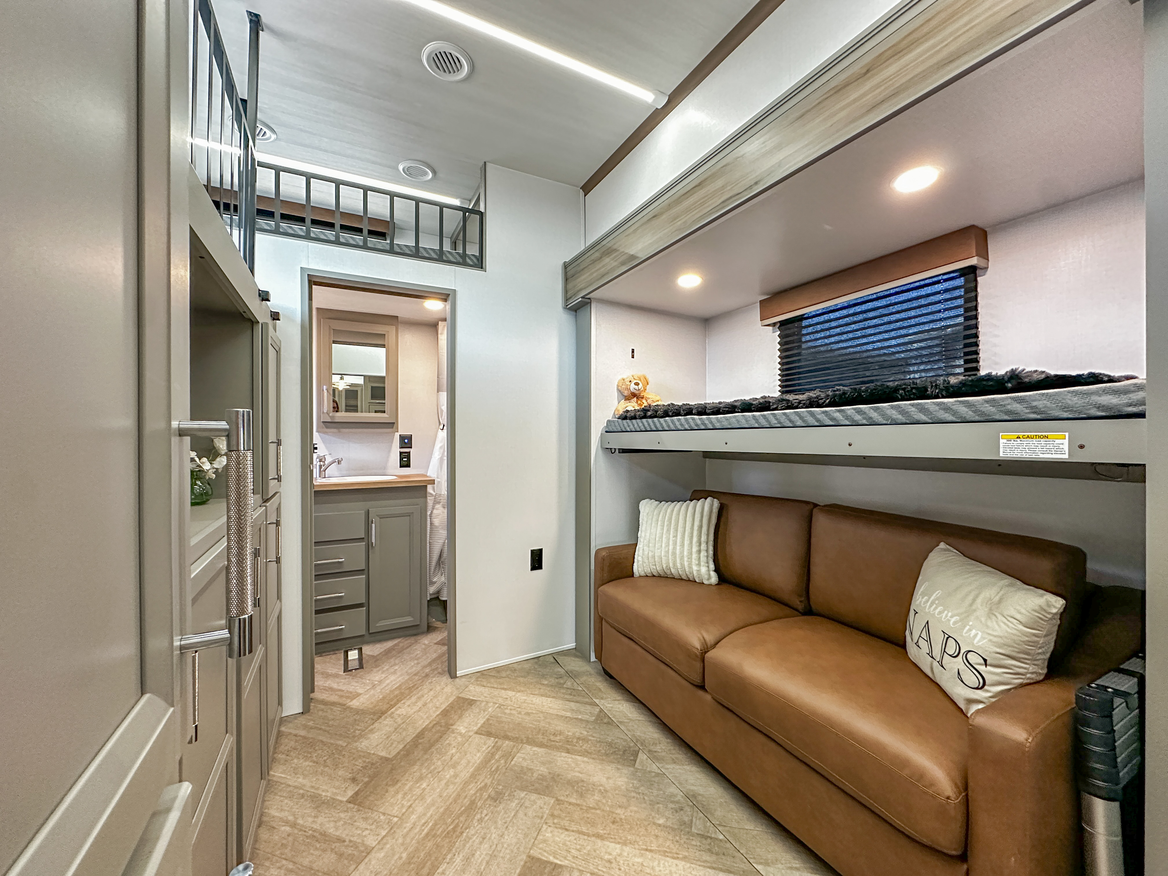 2026 Keystone Sprinter 3900DBL - Image 15