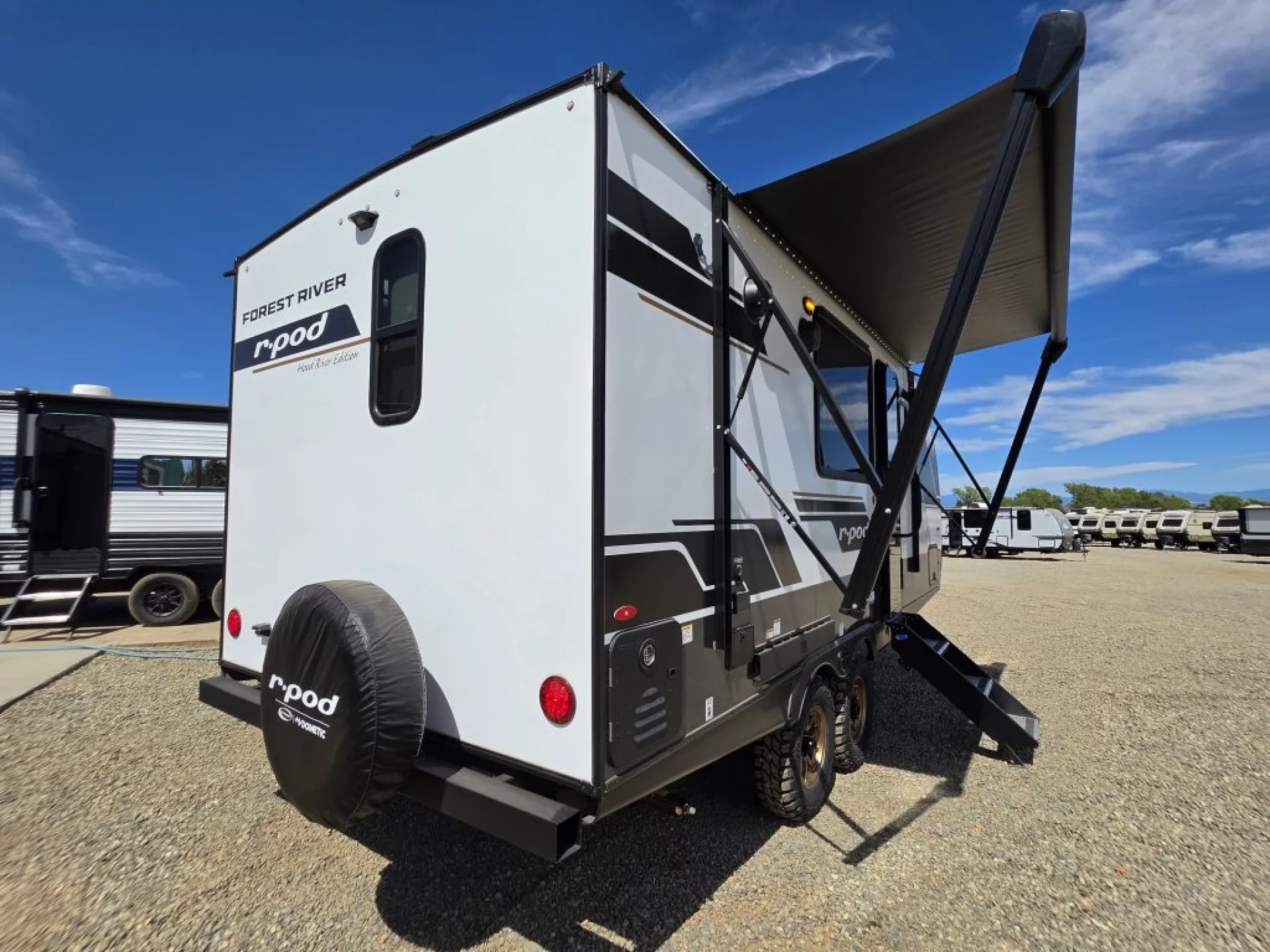 2027 FOREST RIVER R-POD RP197 - Image 4