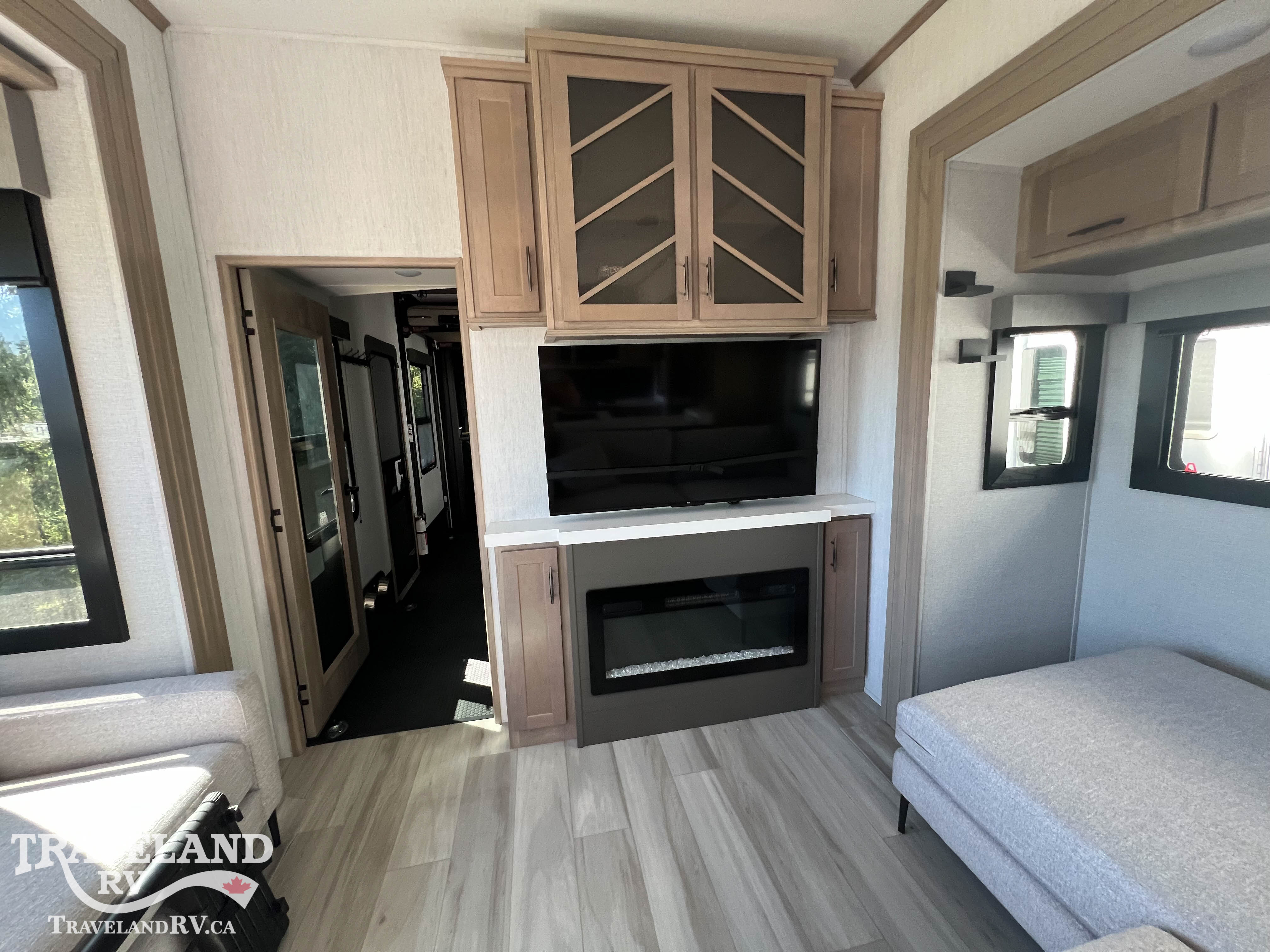 2024 Grand Design Momentum M-Class 395MS - Image 23