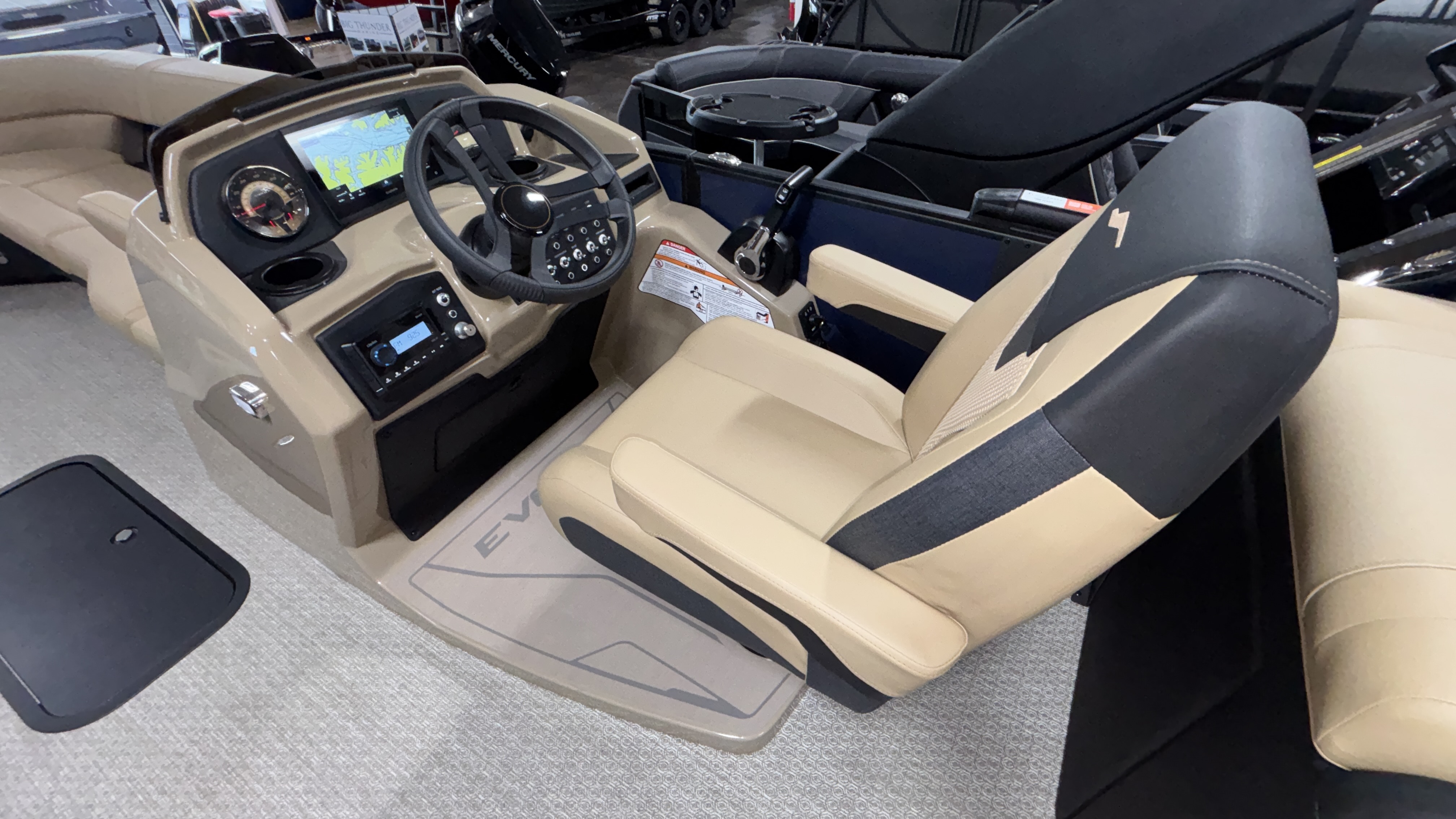 2026 Evotti 525 Quad Lounge - Image 16