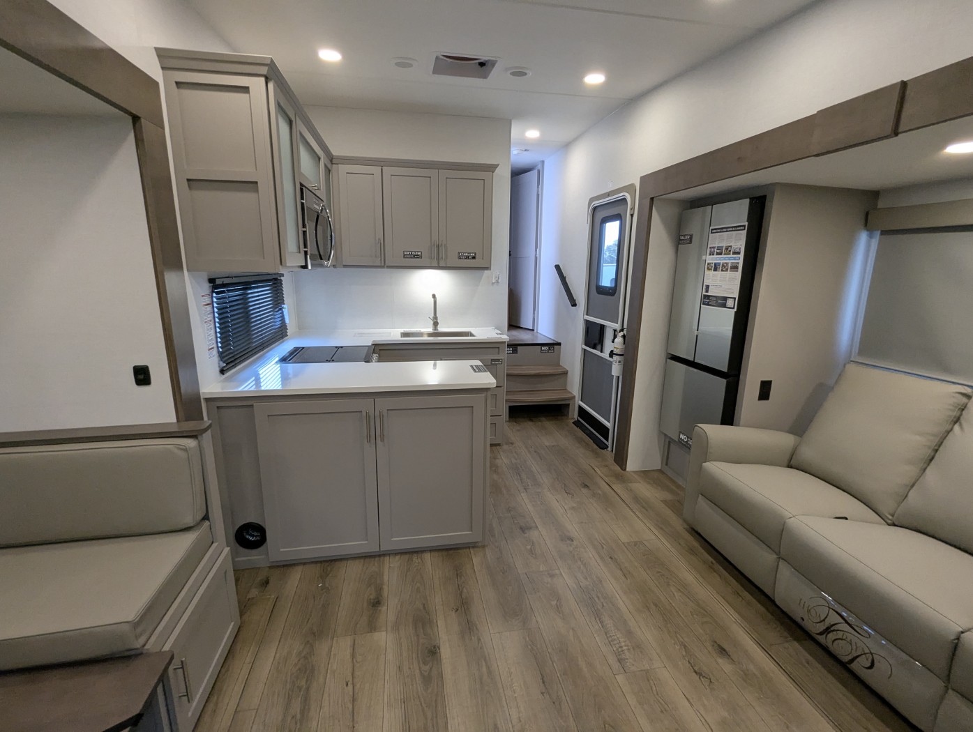 2026 Alliance RV Avenue 30BH - Image 32