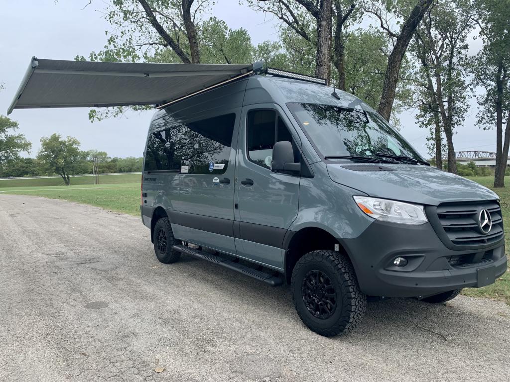 2025 THOR MOTORCOACH SANCTUARY 19A - Image 1