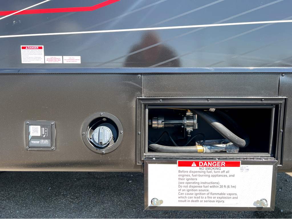 2026 JAYCO SEISMIC 395 - Image 9