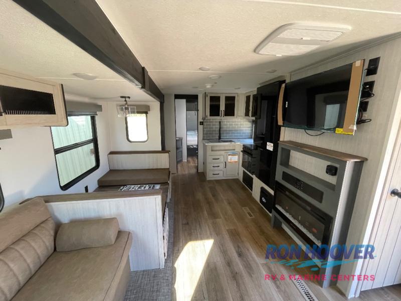 2026 PALOMINO 337BH - Image 6