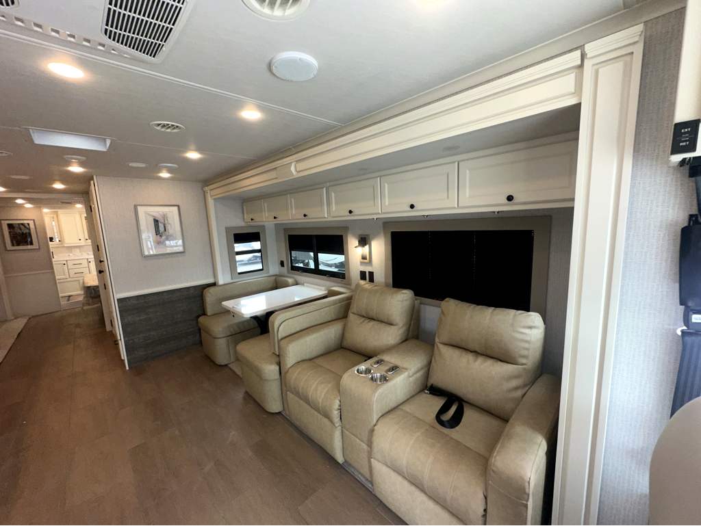 2026 TIFFIN BYWAY 38 CL - Image 12