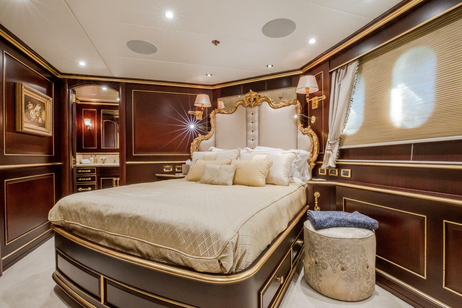 2009 Horizon Model Tri-Deck - Image 34