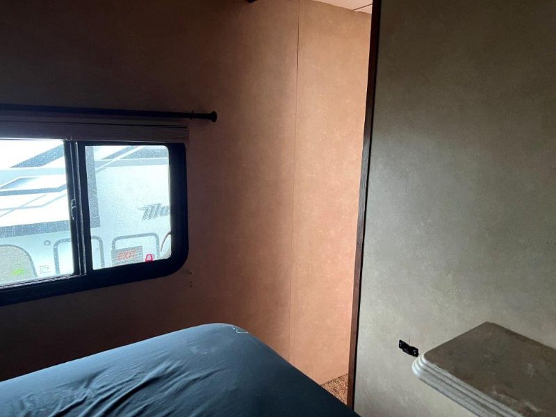 2012 Forest River Wildcat eXtraLite 312BHX - Image 15