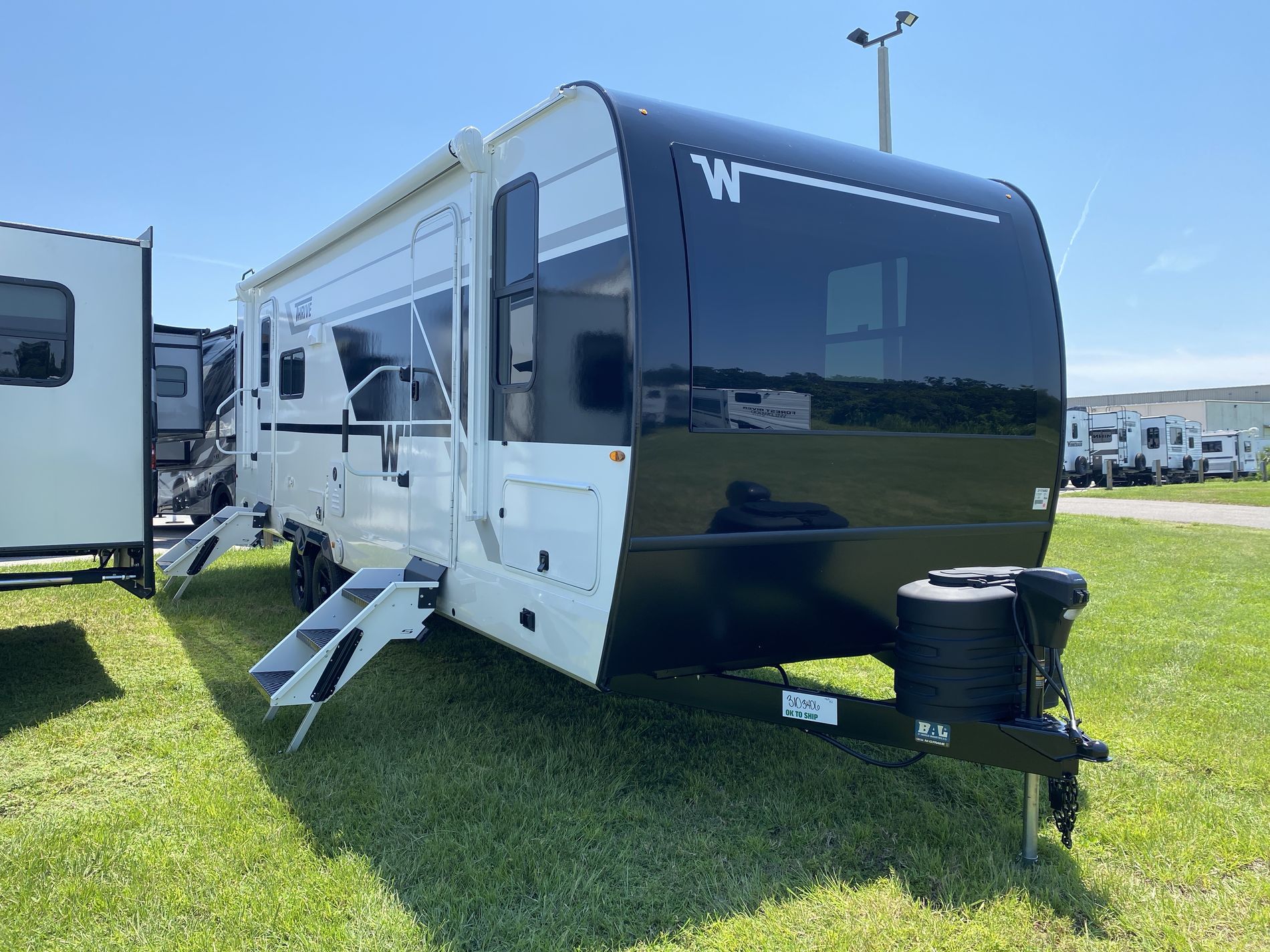 2026 Winnebago Thrive