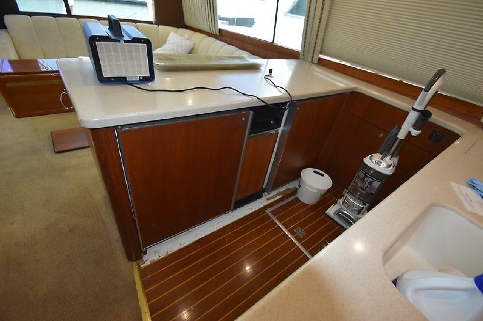 1997 Ocean 48 Convertible - Image 11