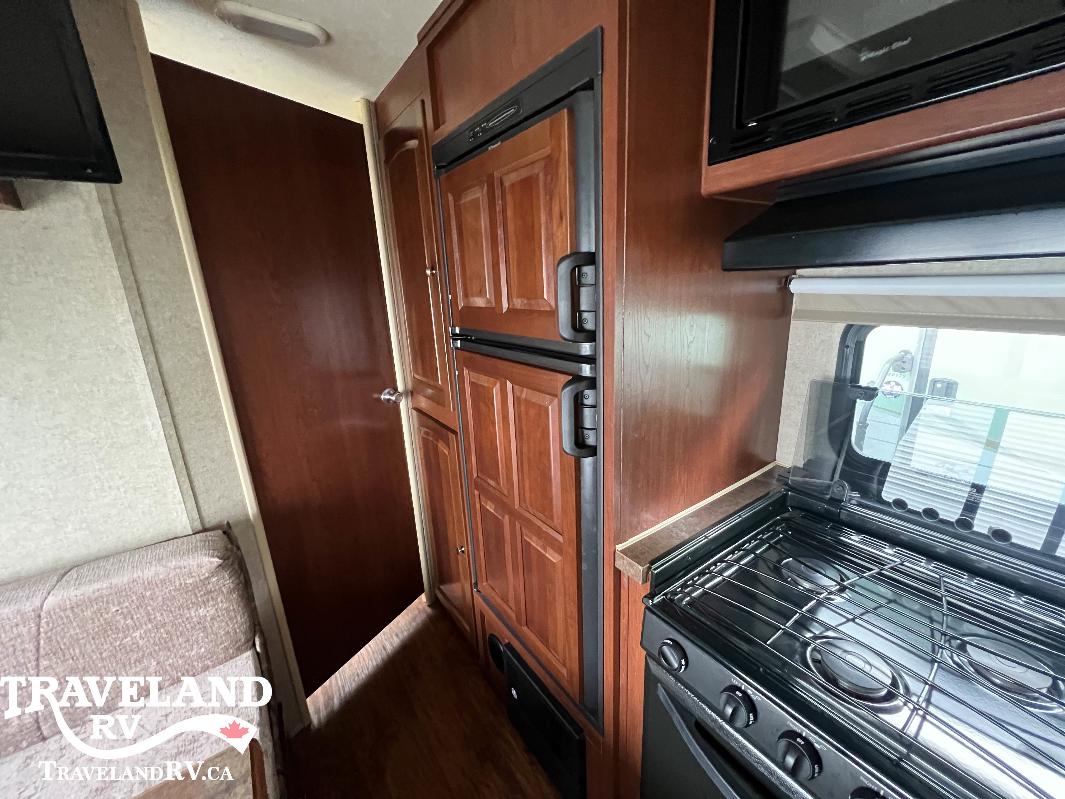 2015 Forest River Rockwood Mini Lite 2304DS - Image 14