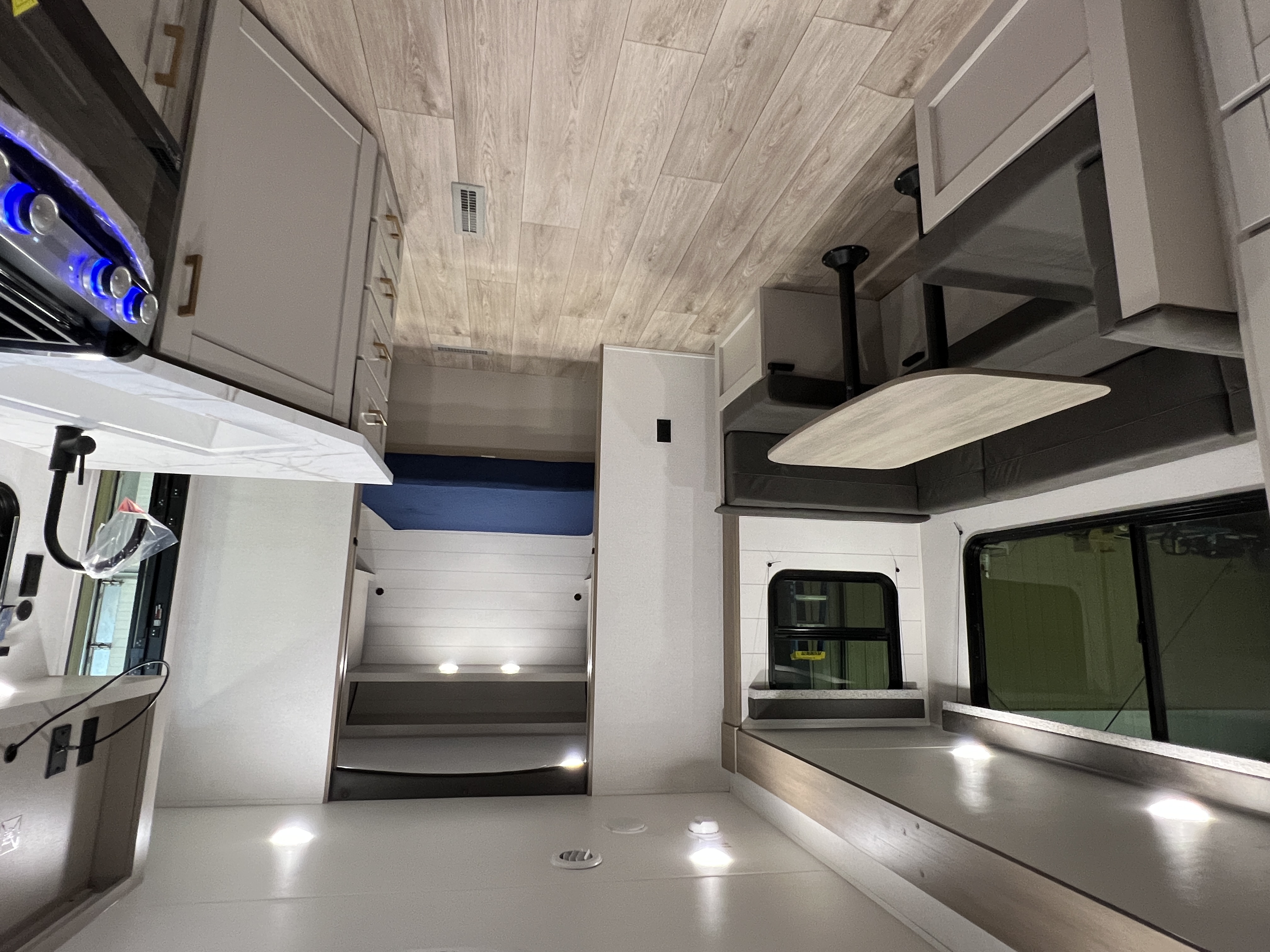 2027 Jayco Jay Flight SLX 245BHSW - Image 4