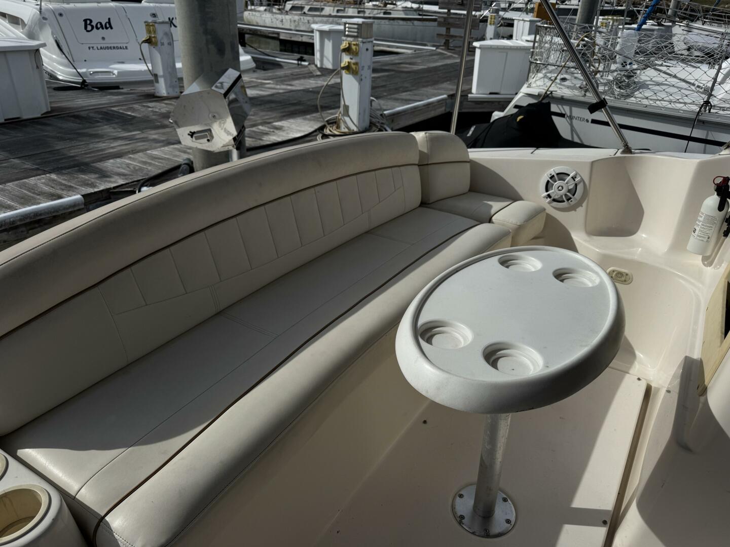 2002 Rinker 342 Fiesta Vee - Image 22