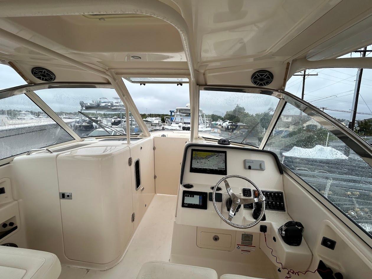  2019 Grady-White Freedom 325 - Image 5