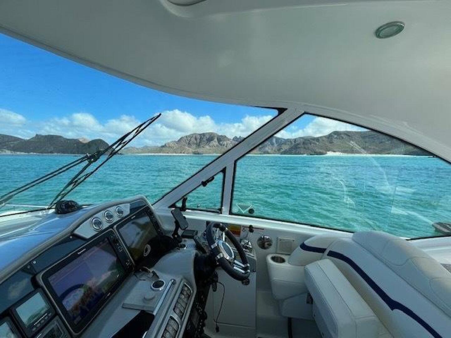2007 Formula 45 Yacht - Image 8
