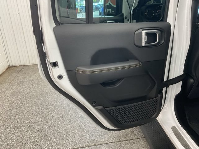 2026 Jeep Wrangler Sahara 4 Door 4x4 - Image 20