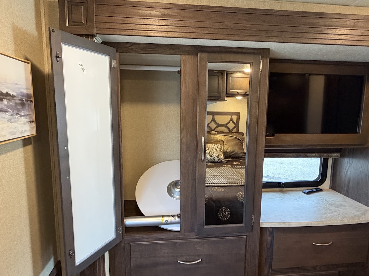 2019 COACHMEN PURSUIT 31BH - Image 44