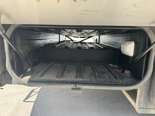 2004 FOURWINDS WINDSPORT 35D - Image 17