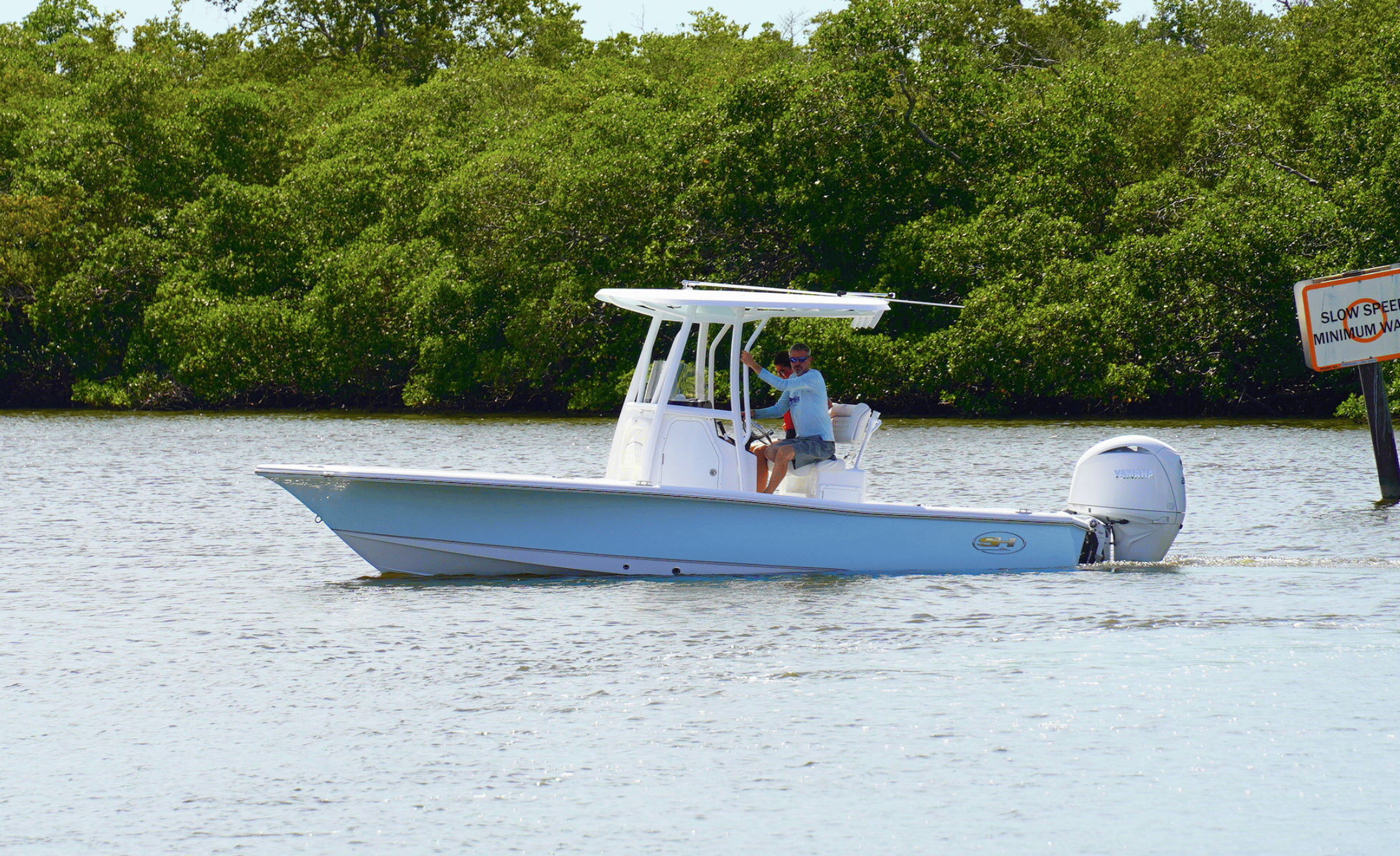 2027 SEA HUNT BX 22BR - Image 1